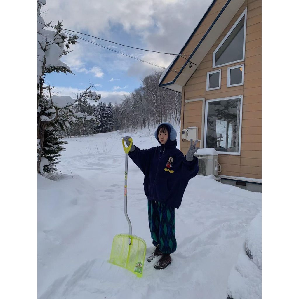 tw-11134207-81ztm-mikf0q0f8cg28f