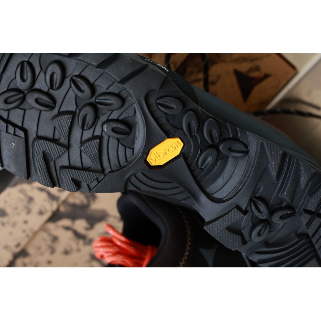 tw-11134207-81ztd-mf6hmtpalngq4c