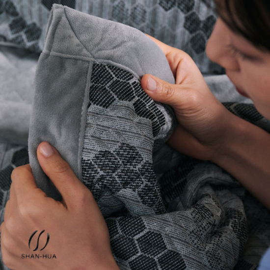 量子石墨烯兩用被/墊🛏️  | 山花國際科技有限公司