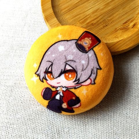 Caelus-Plushie-Mochi-Badge-Astral-Express-Conductors