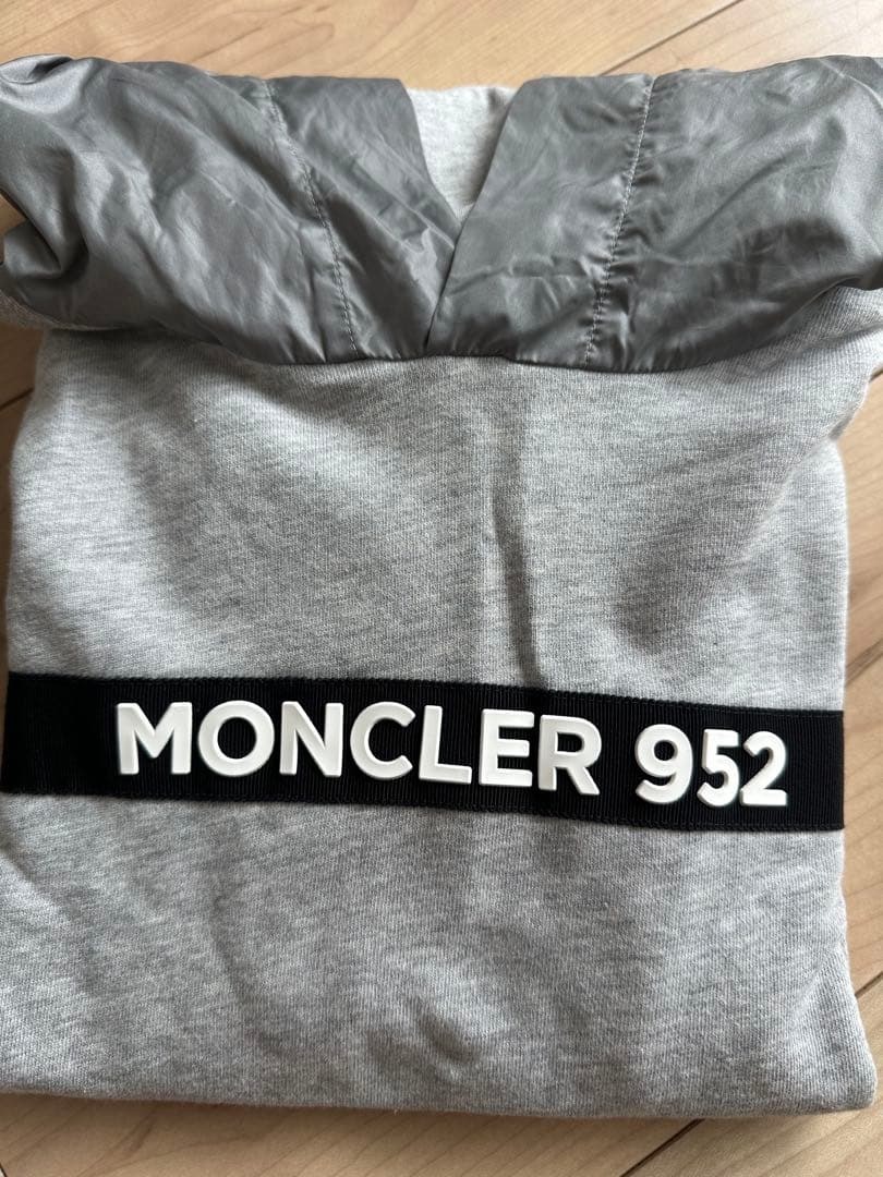 m95119332930_2
