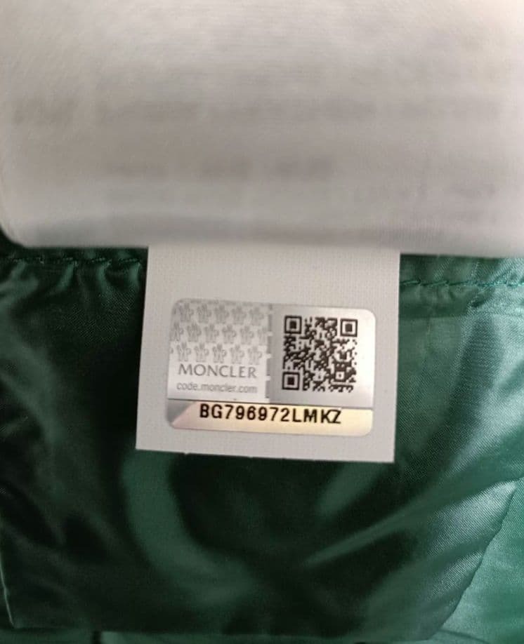 m32995999866_18