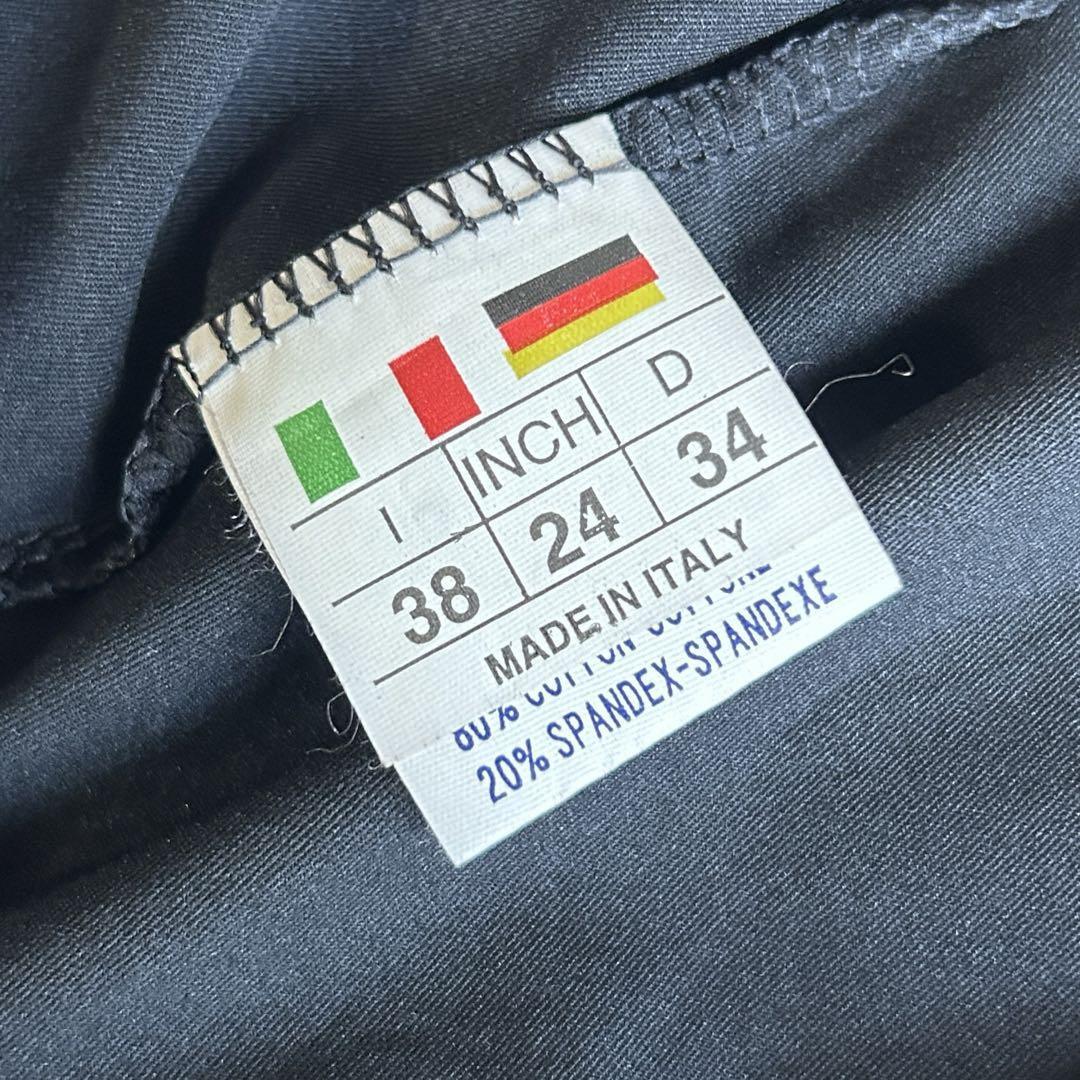 m22715756899_8