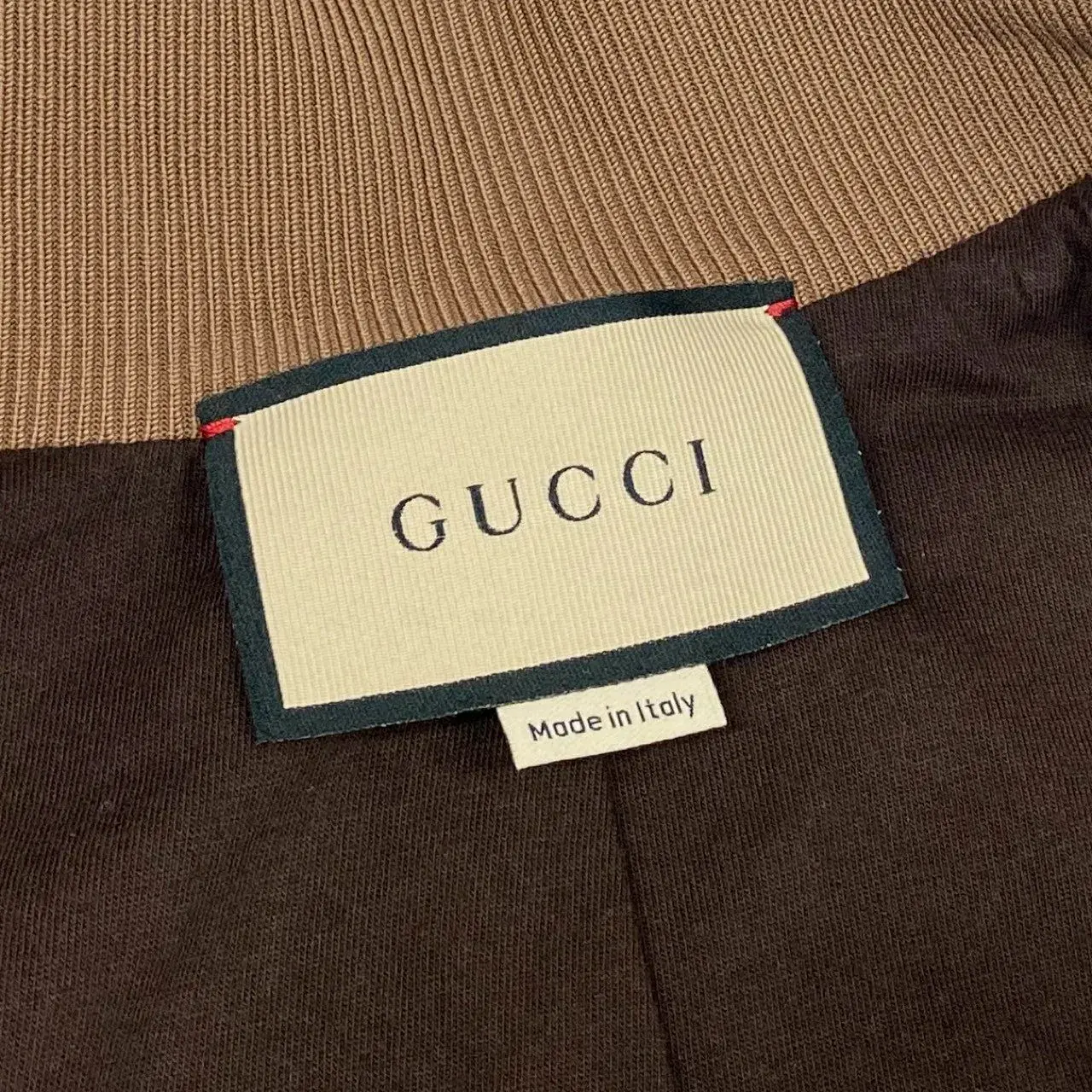 2JJubAk4UoniS8QnrWyZ4j