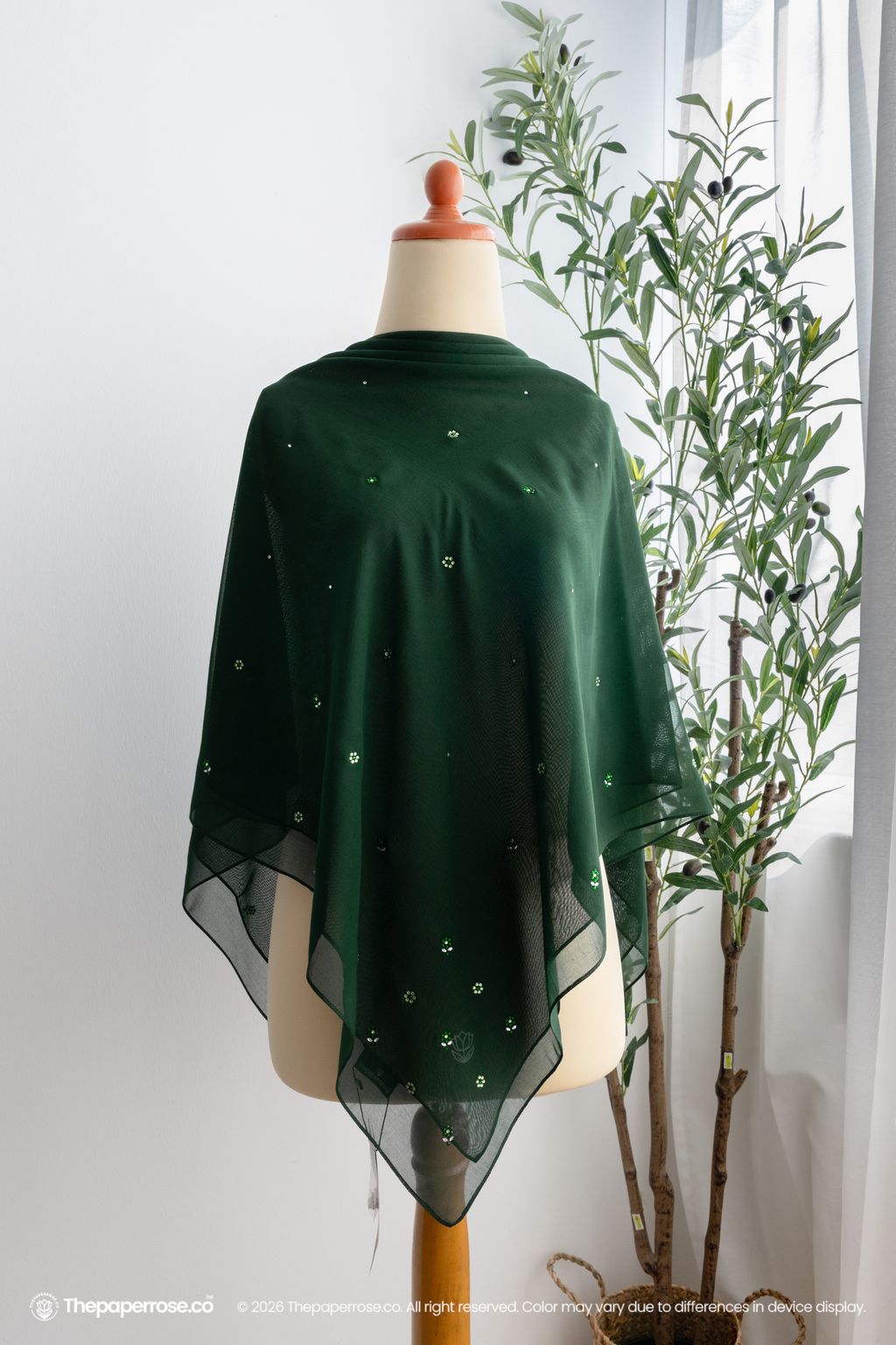 DSC08511 FULL RES ROSELLE EMERALD