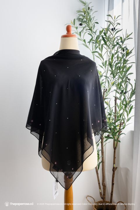 DSC08512 FULL RES AMORA BLACK