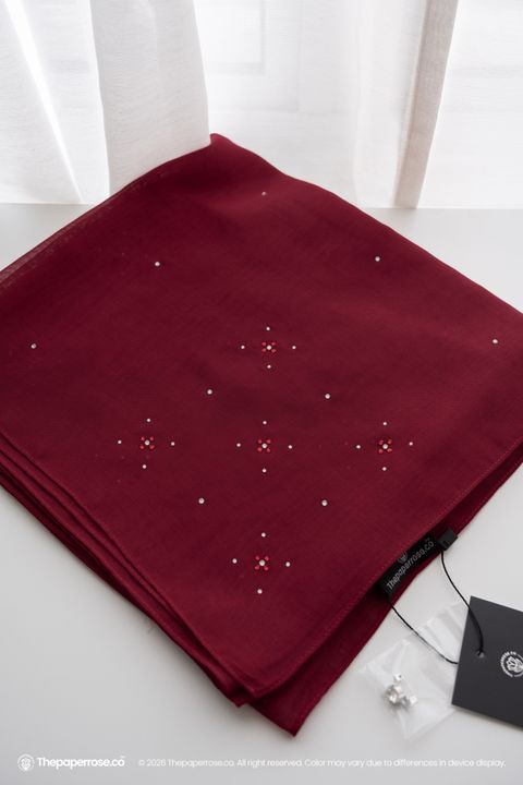 DSC08562 FULL RES CYNTHIA DARK CHERRY