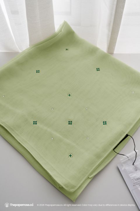 DSC08571 FULL RES NOELLE WILD LIME