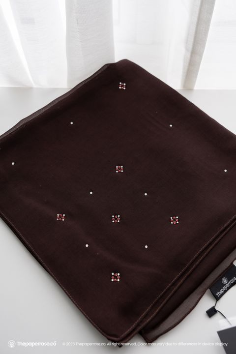 DSC08573 FULL RES DELILAH BRUNETTE