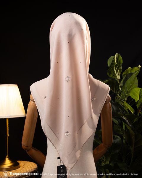 1 HILEY SWAROVSKI AUG 2024