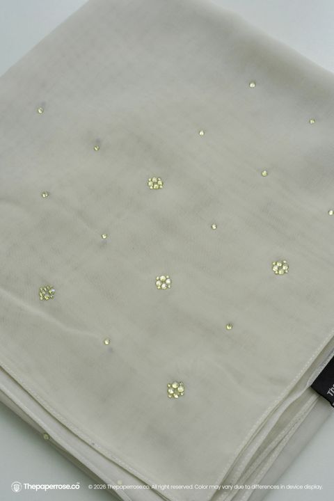 DSC07818 FULL RES AVELYN WOOL