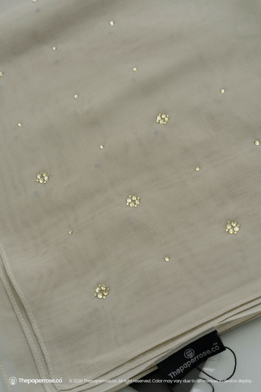 DSC07822 FULL RES DELILAH OYSTER GRAY