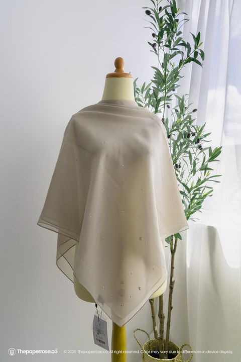 DSC07896 FULL RES NOELLE OYSTER GRAY