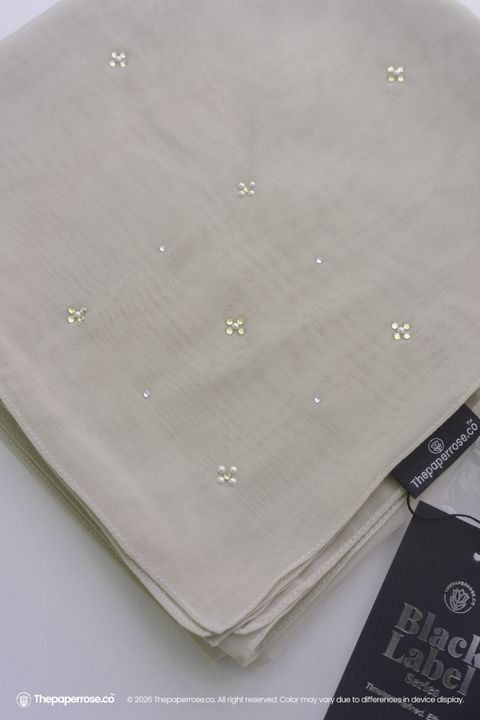 DSC07915 FULL RES NOELLE OYSTER GRAY