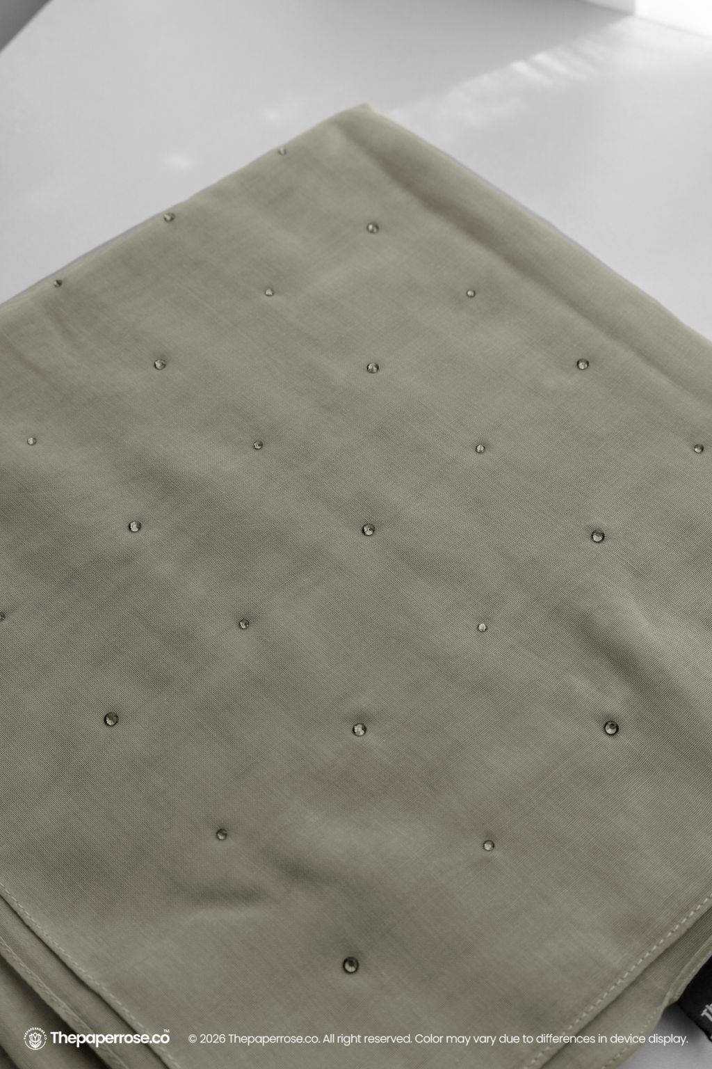 DSC08039 FULL RES ZIRENNIA GREIGE X2