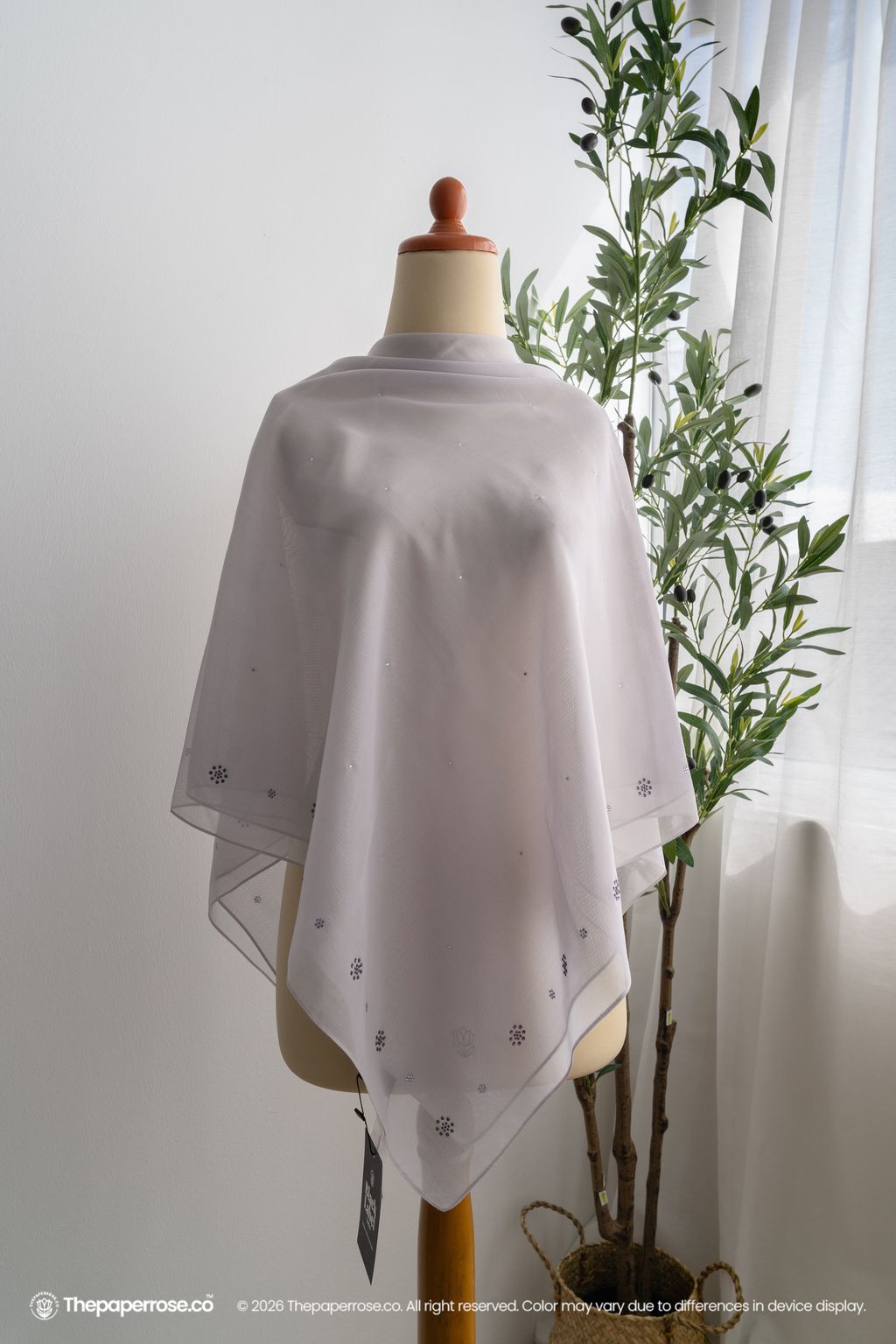 DSC08051 FULL RES AMORA SOFT LILAC