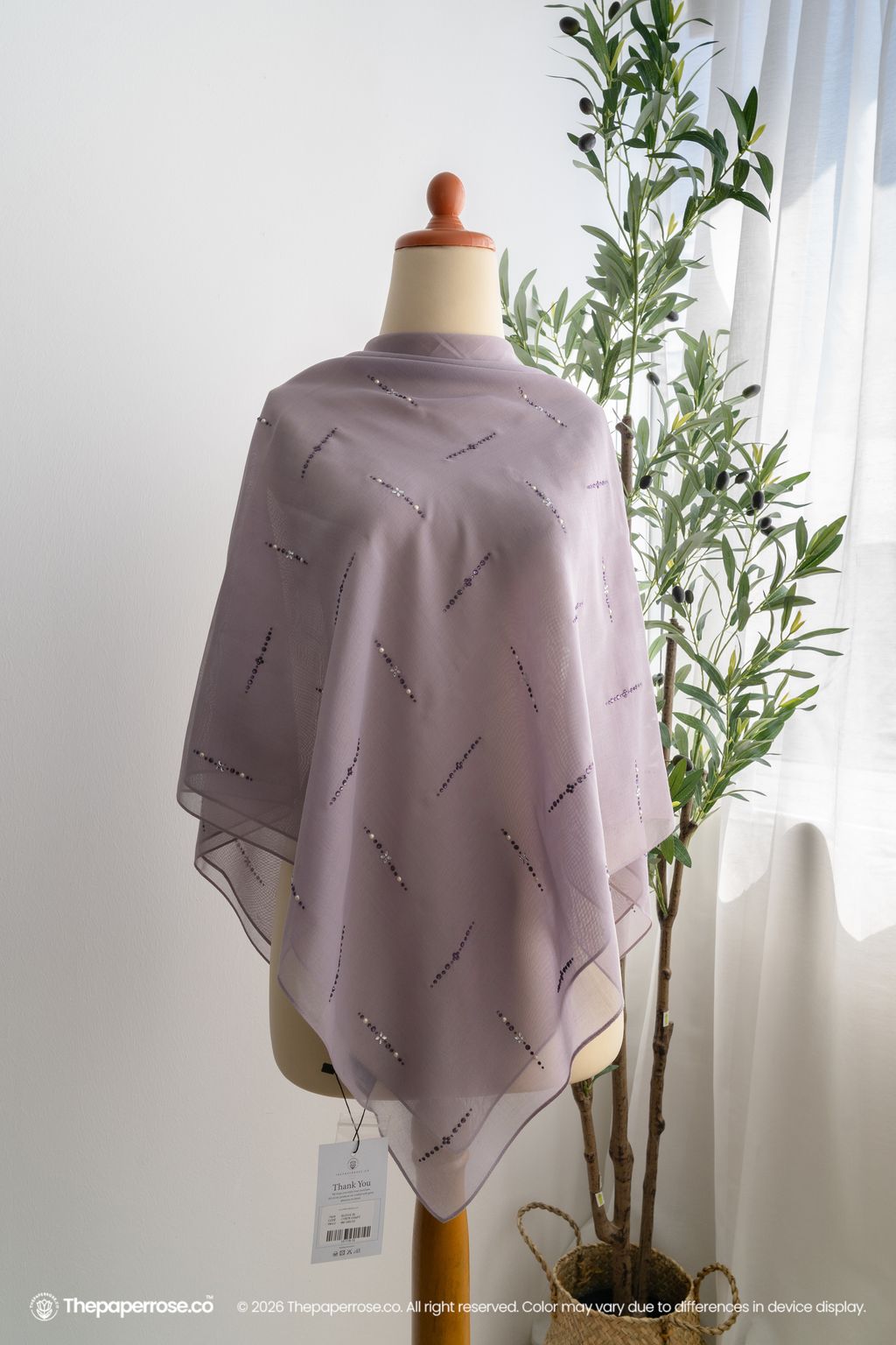 DSC08072 FULL RES ELODIE CYBER GRAPE