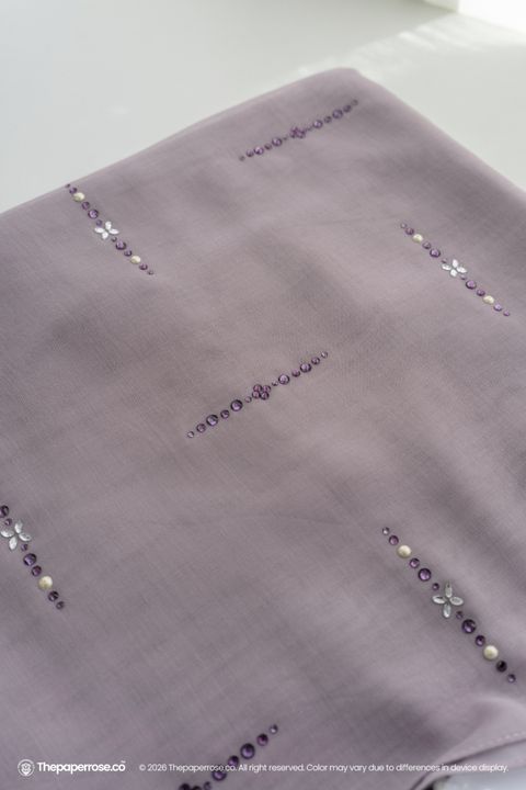 DSC08105 FULL RES ELODIE CYBER GRAPE