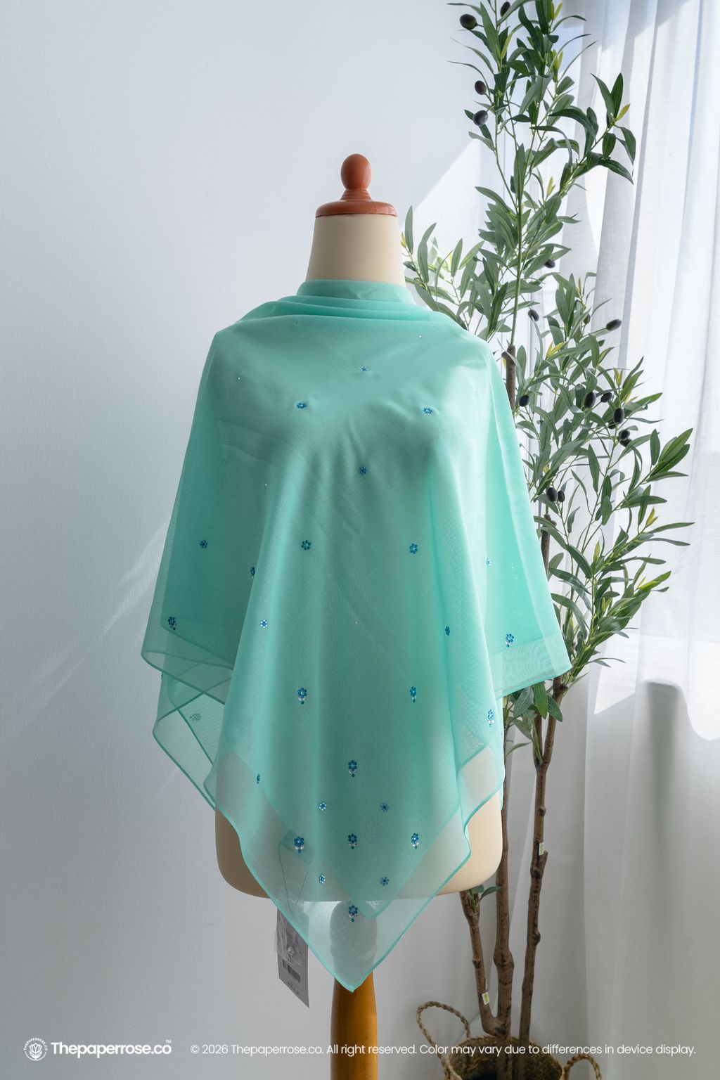 DSC08119 FULL RES ROSELLE BLUE CYAN