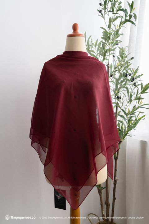 DSC08166 FULL RES DELILAH DARK CHERRY