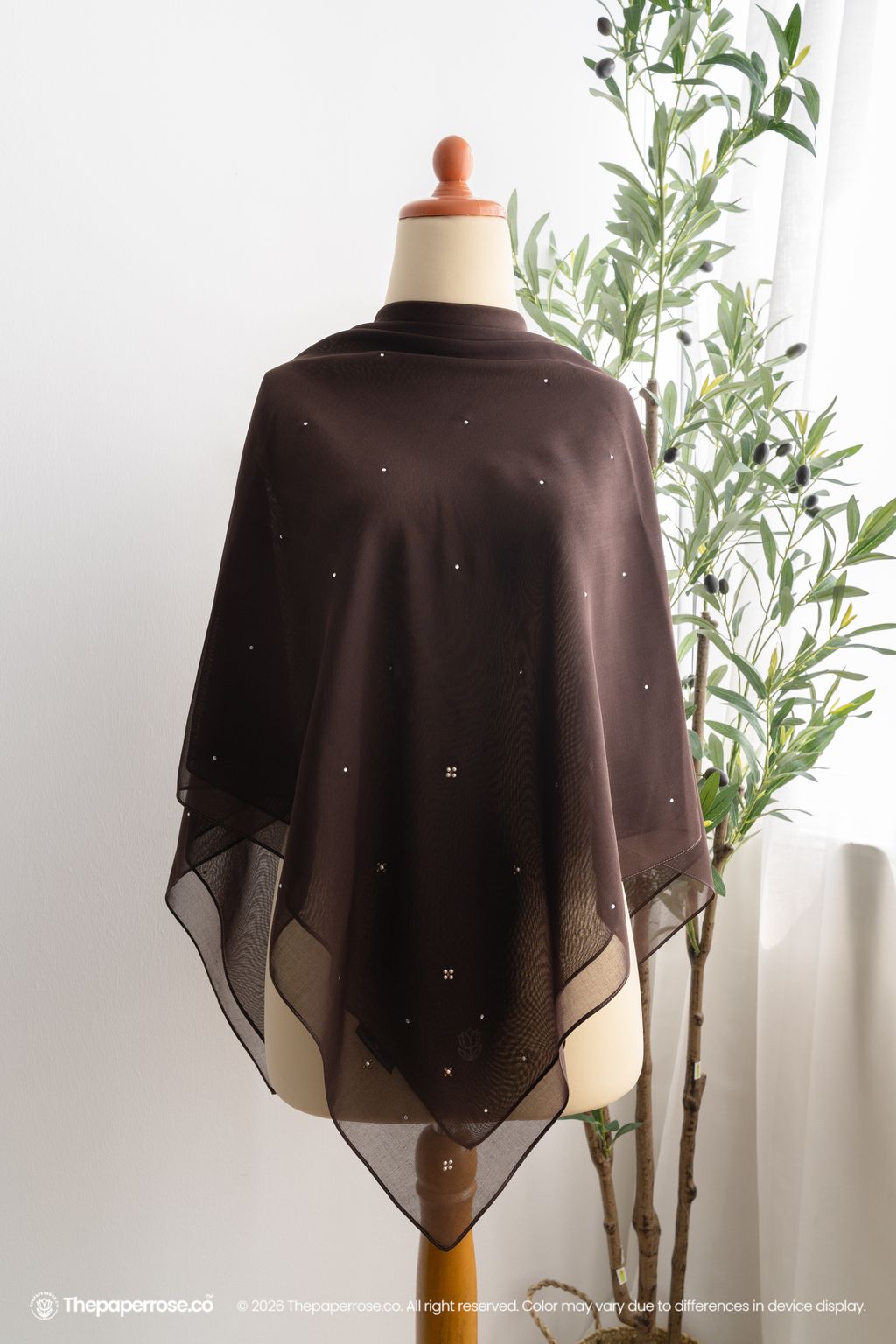 DSC08174 FULL RES NOELLE BRUNETTE