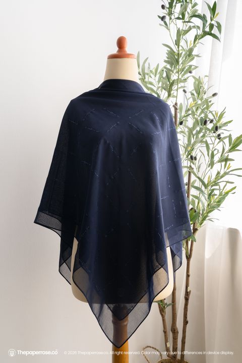 DSC08178 FULL RES ERYNNE BLUE BLACK