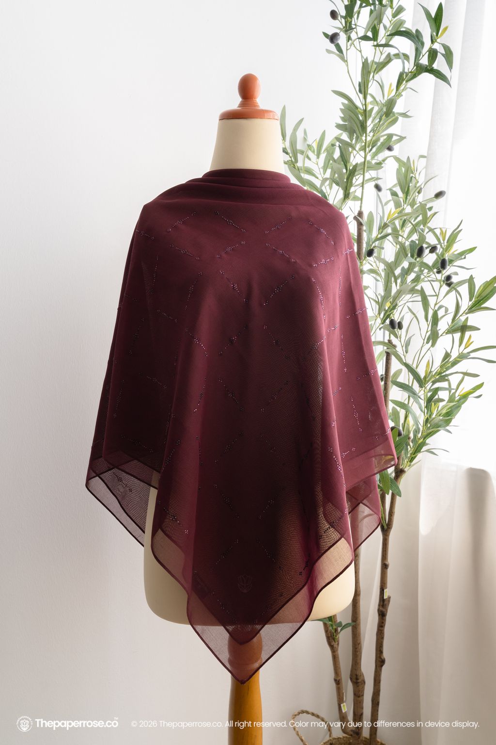 DSC08182 FULL RES ERYNNE WINE BERRY