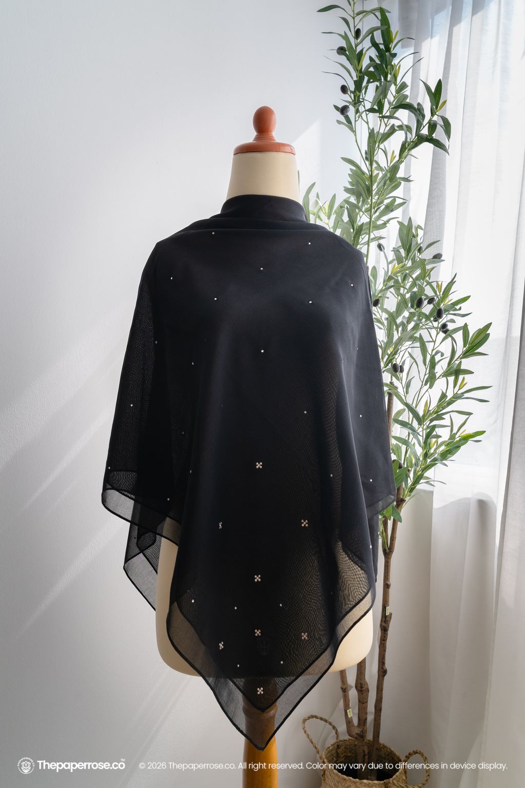 DSC08220 FULL RES NOELLE BLACK X2