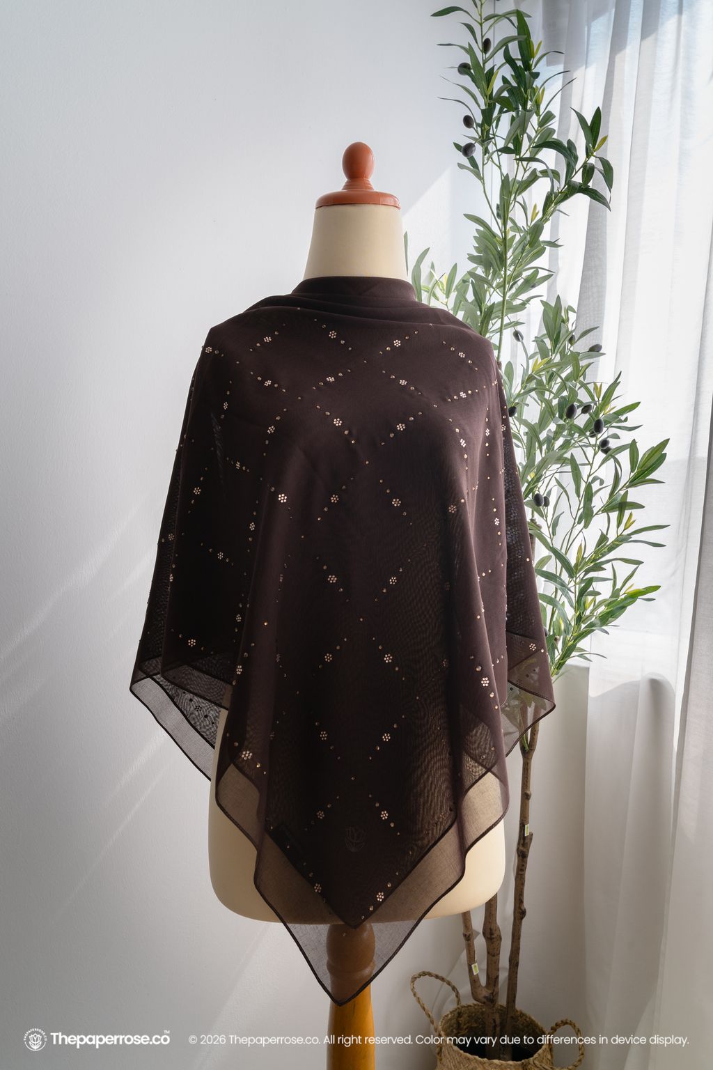 DSC08229 FULL RES HELENA BRUNETTE