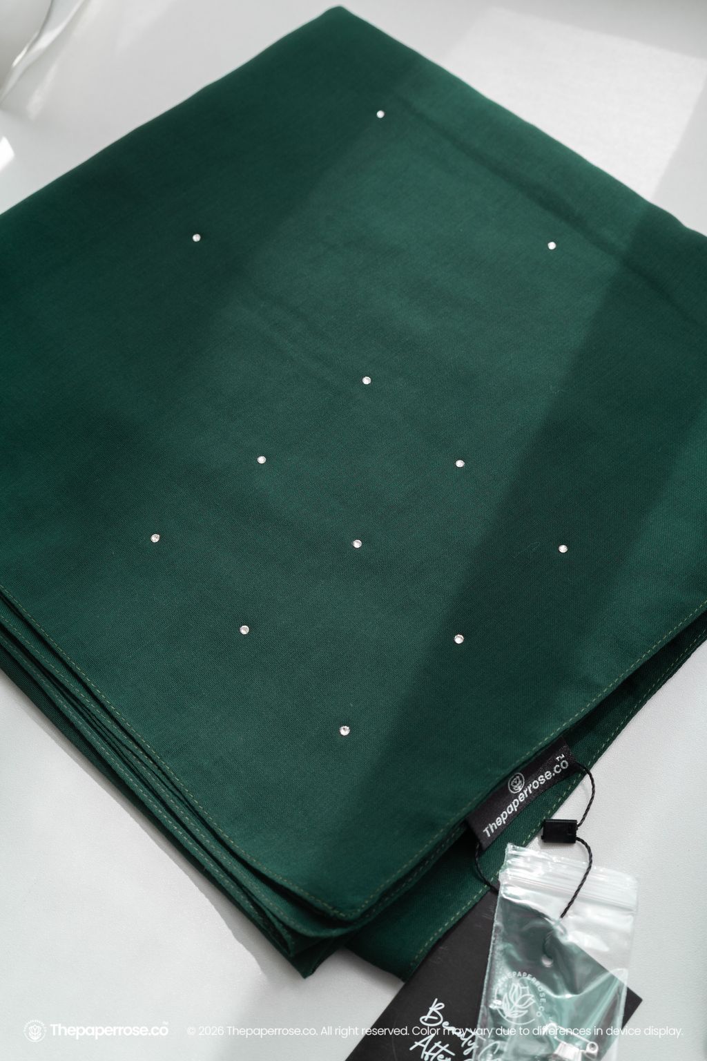 DSC08255 FULL RES PINE GREEN