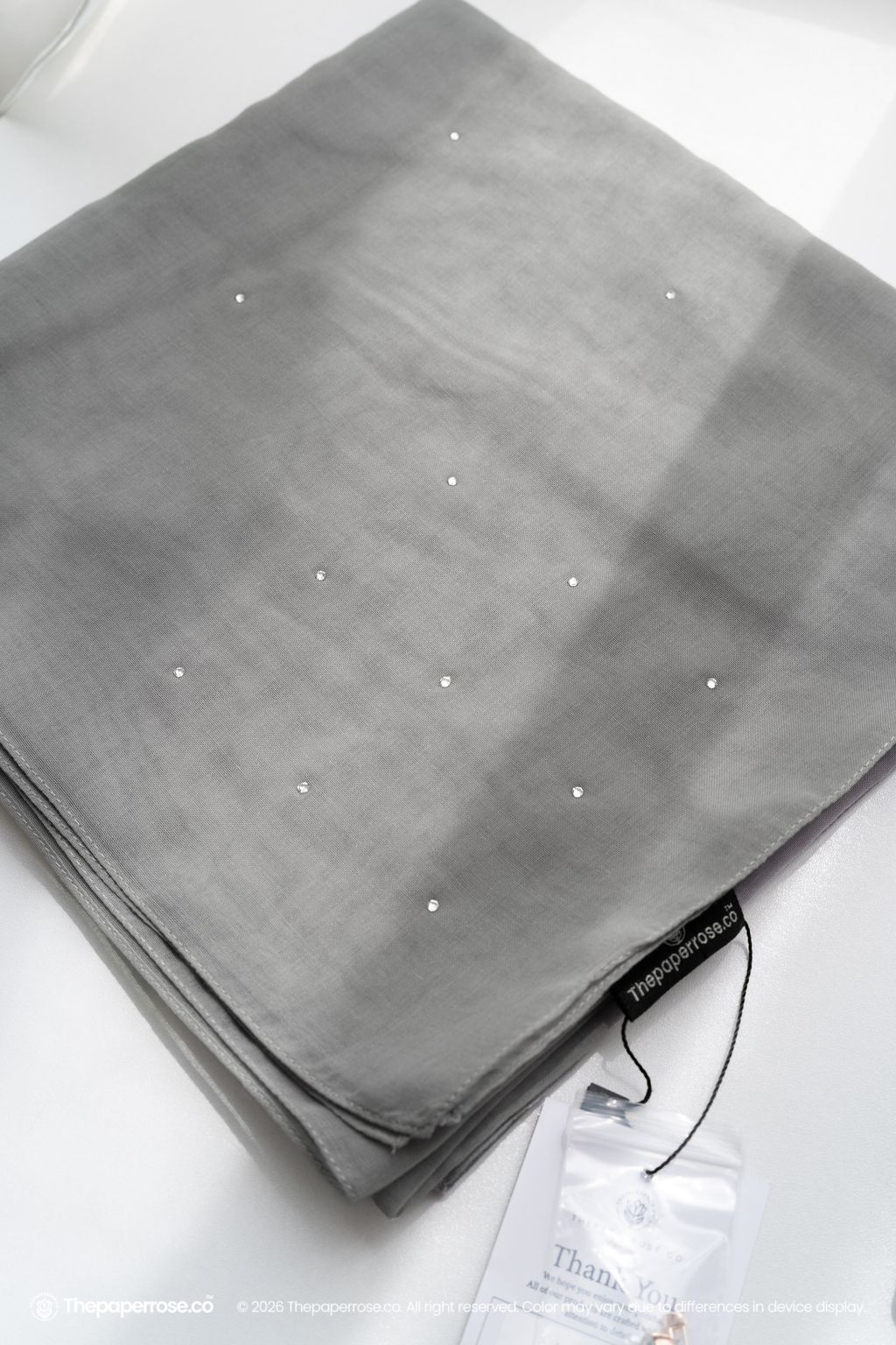 DSC08272 FULL RES SMOKED GRAY