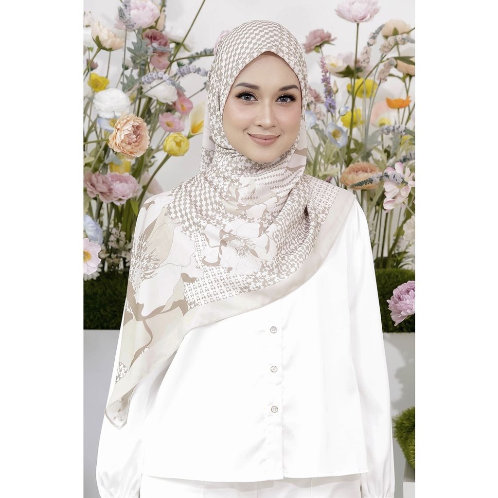 sg-11134201-22110-i5ina9438cjvb4