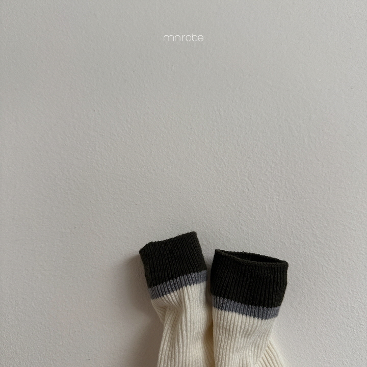 2573995_detail_4