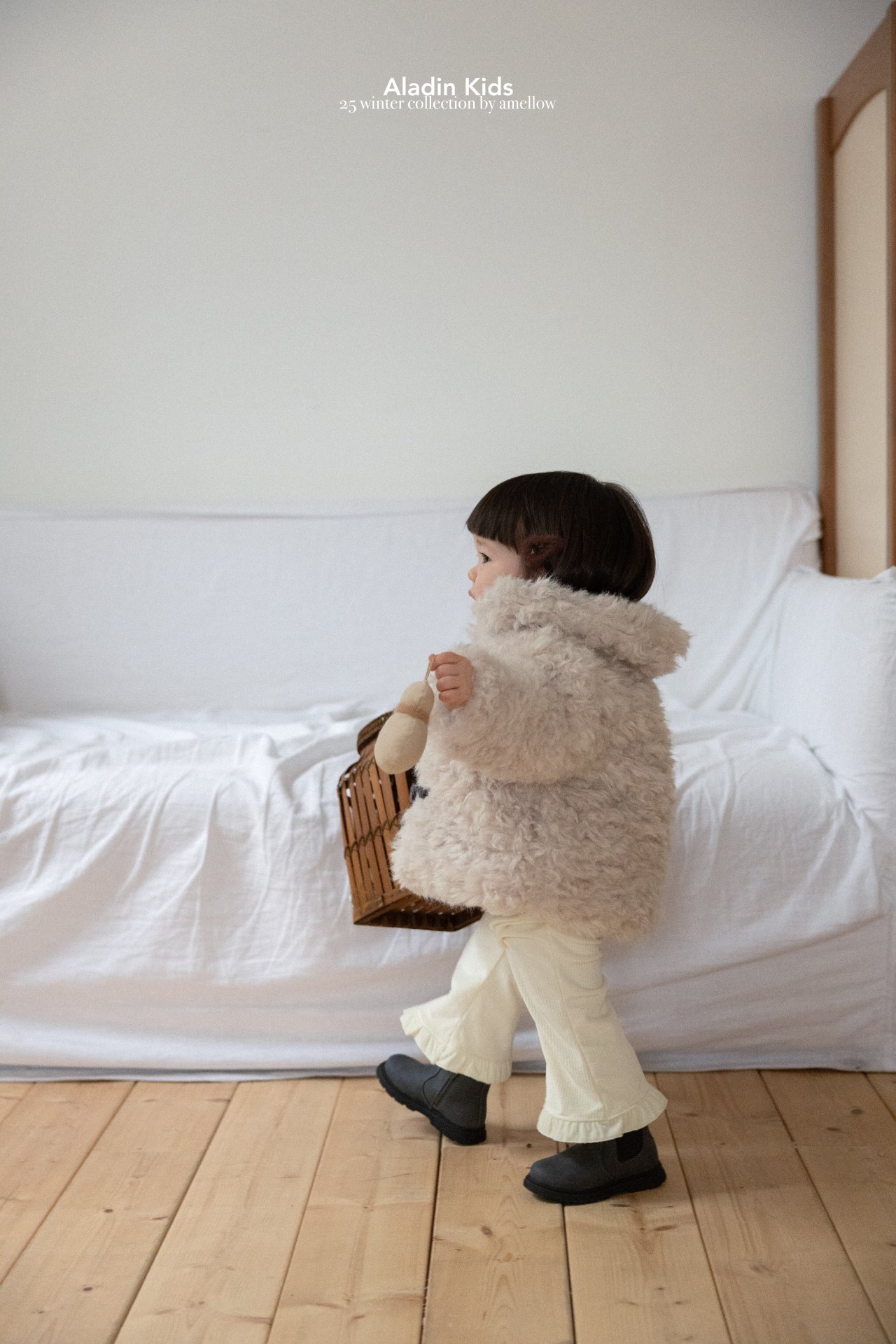 b437084b5775fee9e8b164d0b2479892