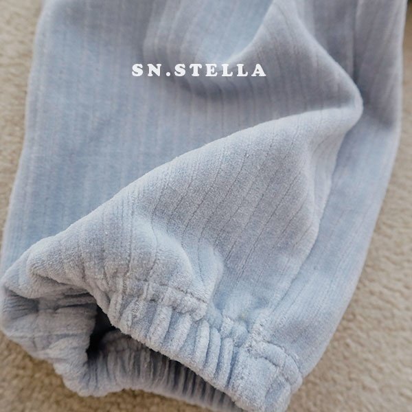 2210070fbb760695a7067092598de5c5