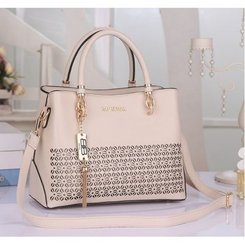 BALENCIAGA -  CREAM -AAA.JPG