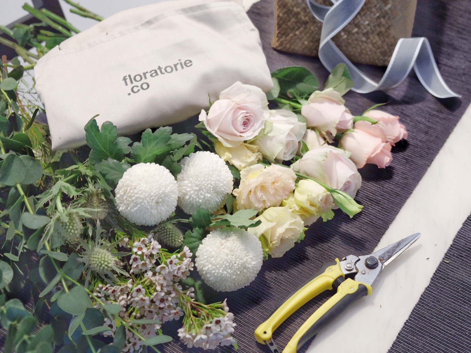 Floratorie - Singapore Online Florist | Flower Delivery | Flower Arrangment Workshop |