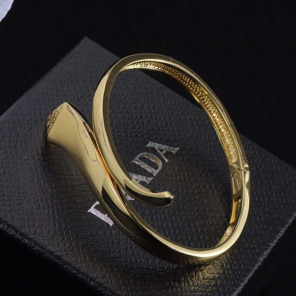 tw-11134207-7r98z-lqzm6cqrmnew2a
