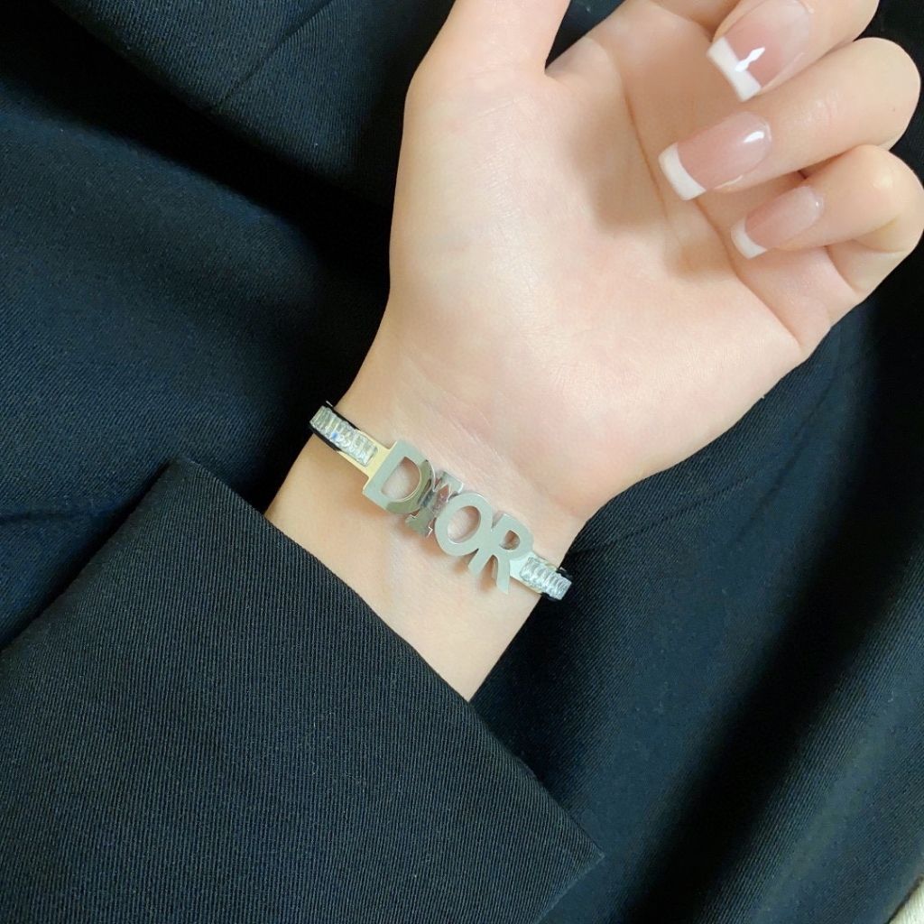 tw-11134207-7r98r-lqfrbnj9wafsa0
