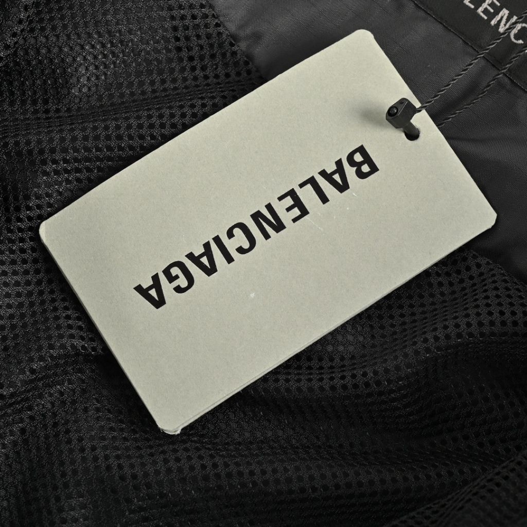 tw-11134207-7r98z-lpyojiucr7bs94