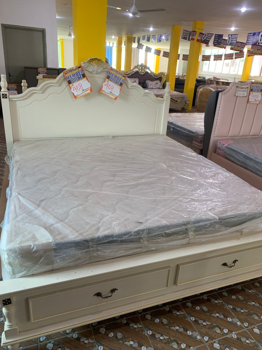 56b016df84a5e7f67b7592190881e3d