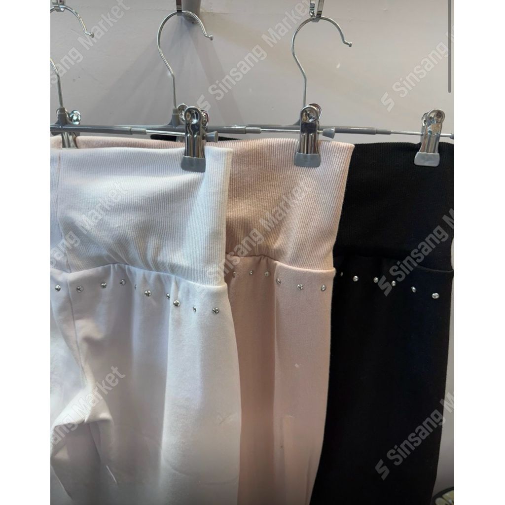 tw-11134207-820l9-mlfbktvi2v4ff9