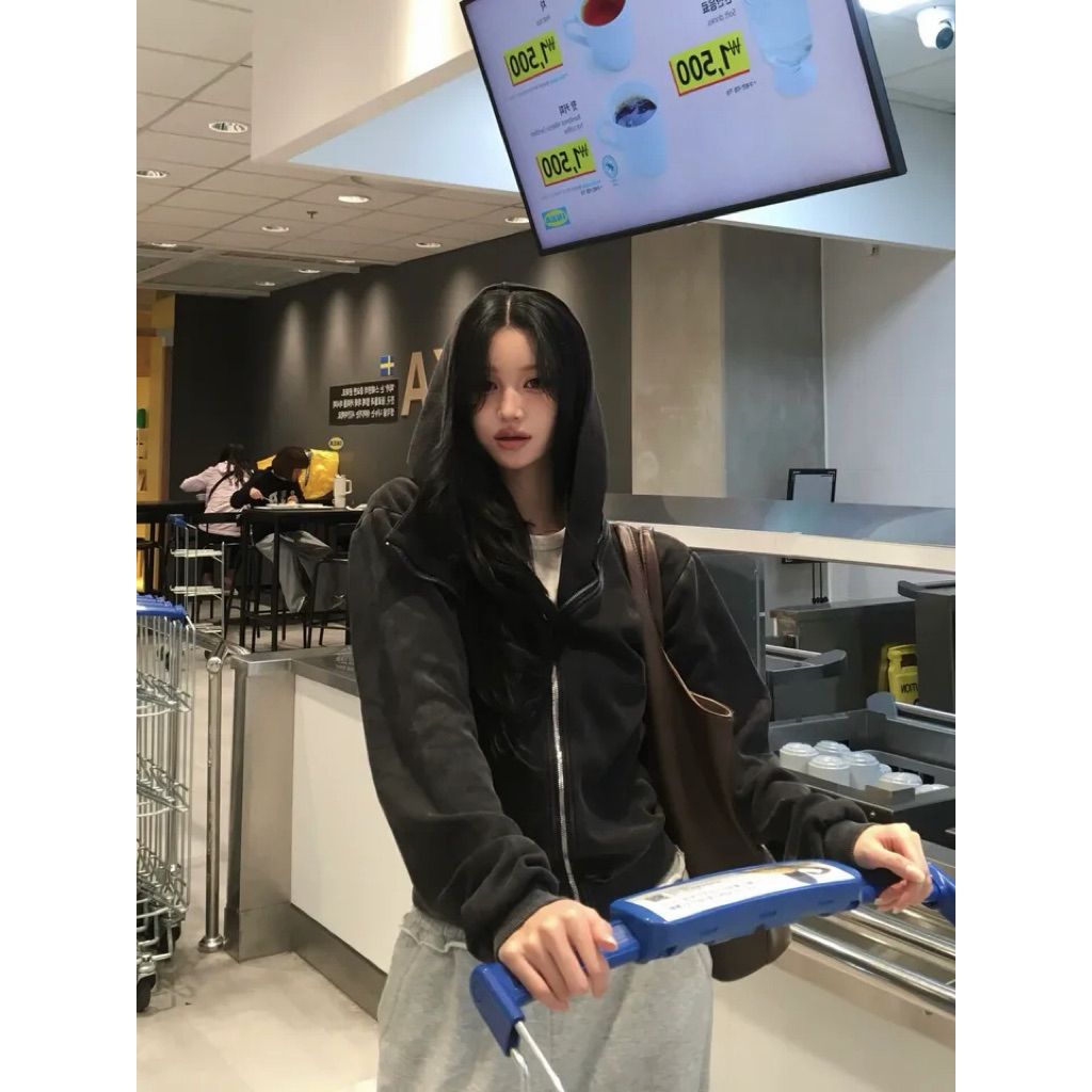 tw-11134207-820ld-mlnvtaz2aghx3c