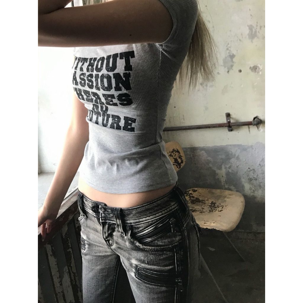 tw-11134207-820l9-mlnv00lfs93560