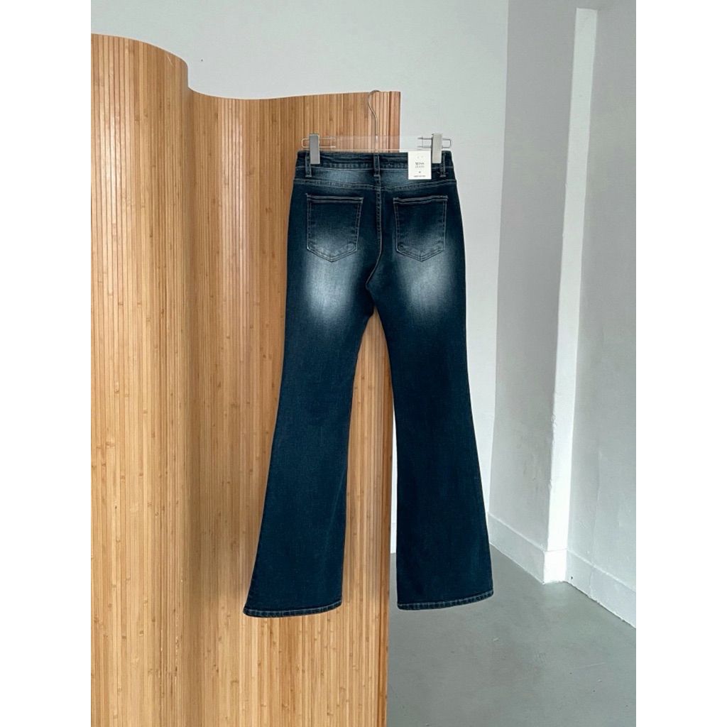 tw-11134207-820ld-mn5owmv71wy0ec