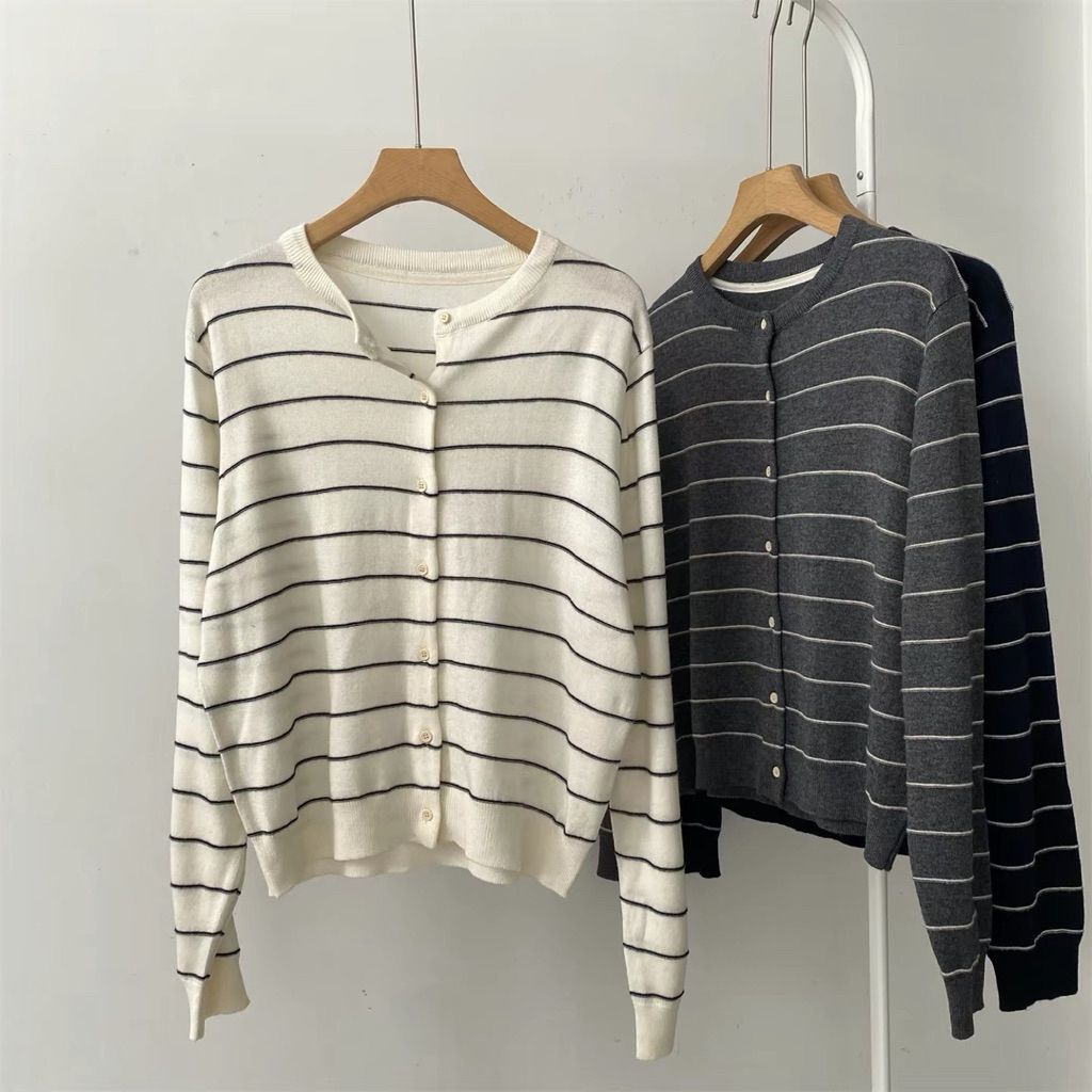 tw-11134207-820l6-mn5shdl4clj8d2