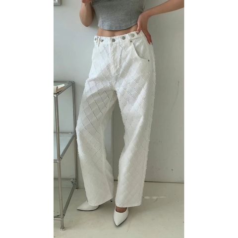 tw-11134207-7r991-lui205box39n6f