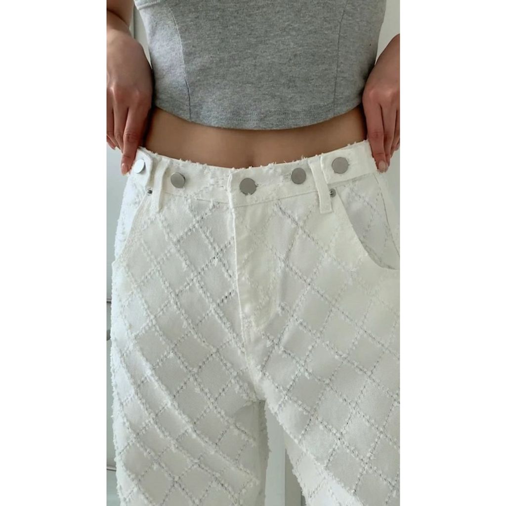 tw-11134207-7r98z-lui3azqv5ux70f