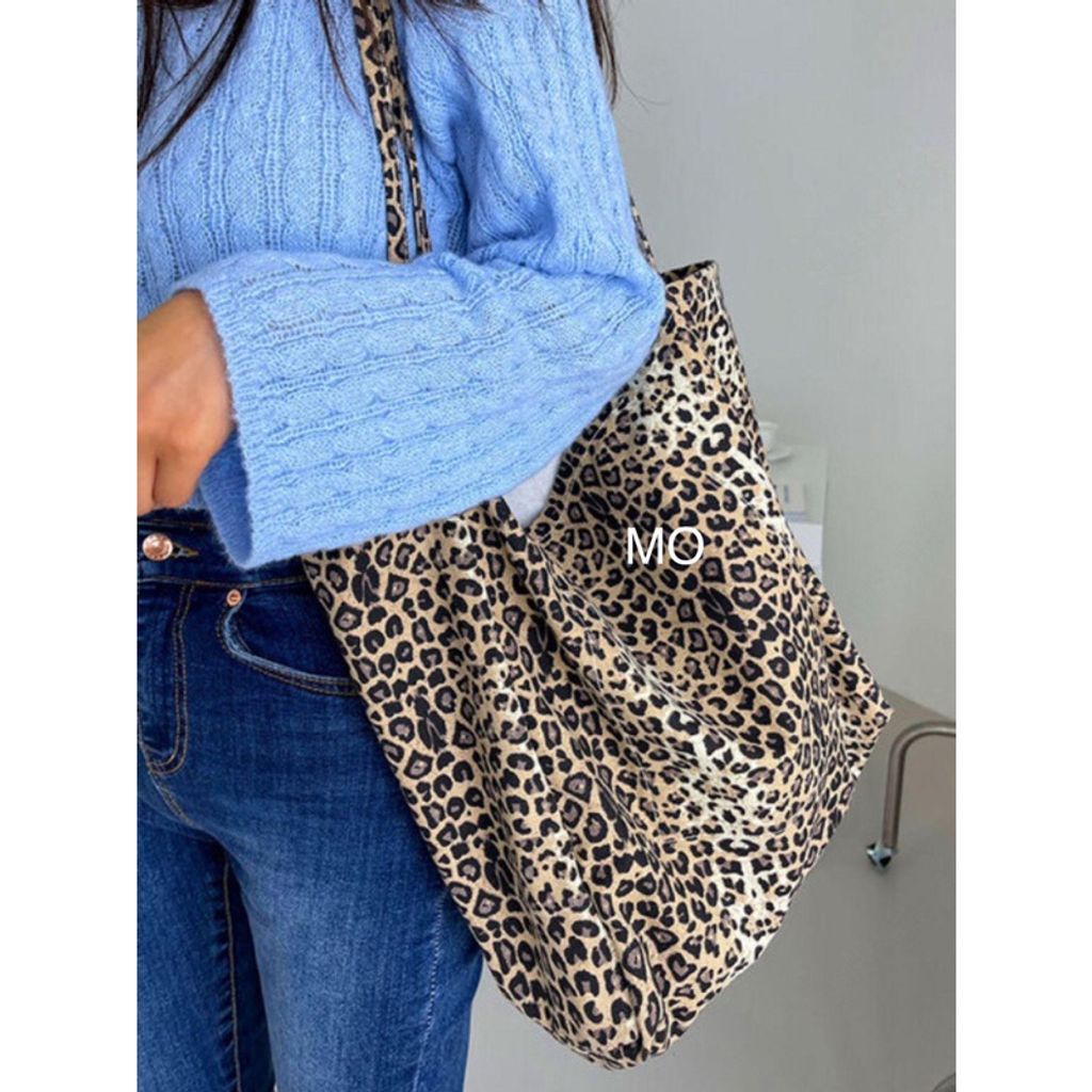 tw-11134207-7r98x-lmxe9zbzzu6x49