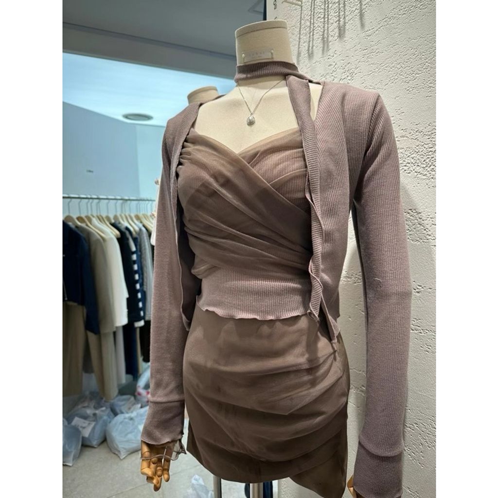 tw-11134207-7rasm-m1fgq8butmhp57